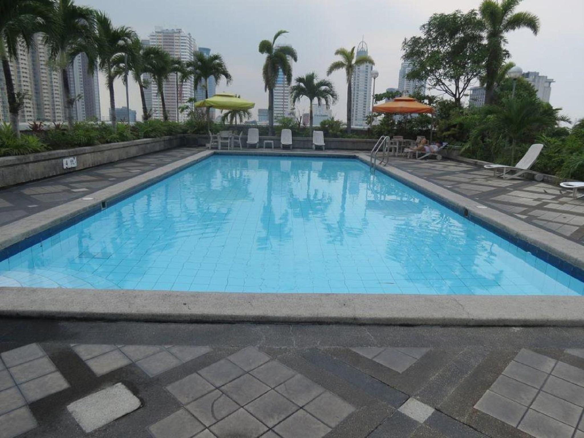 Pearl Manila Hotel Exterior photo